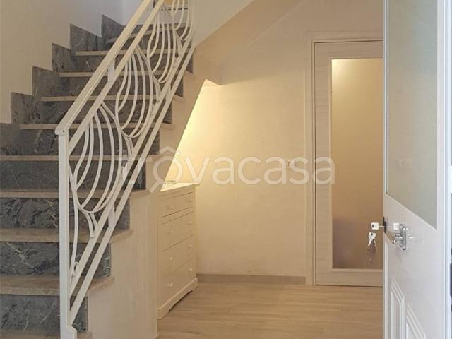 Villa in affitto a Pachino arimondi, 8, arredato, terrazzo, centrale TrovaCasa