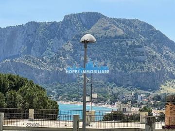 Piazza Valdesi Palermo, Lido di Mondello, Palermo Sicilia, Sicilia