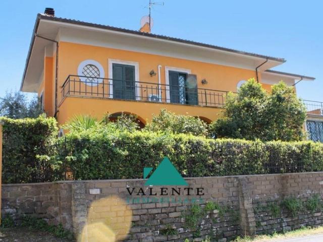 Villa in affitto a Palestrina strada Provinciale Le Tende, giardino privato, box, terrazzo TrovaCasa