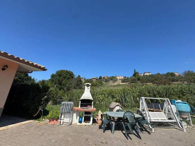 Villa in affitto a Palombara Sabina RM