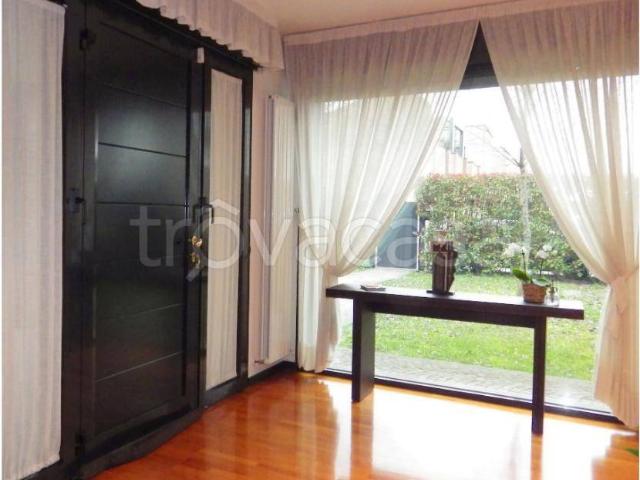 Villa in affitto a Parma, arredato, giardino privato, box TrovaCasa