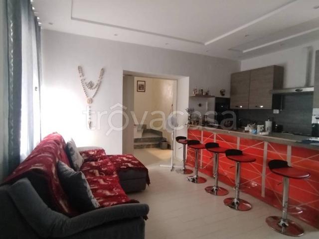 Villa in affitto a Pastorano via Giuseppe Russo, arredato, terrazzo, buono stato TrovaCasa