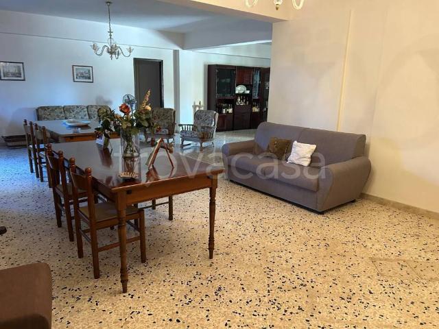 Villa in affitto a Petrosino via San Giuseppe, caminetto, zanzariere, luminoso TrovaCasa