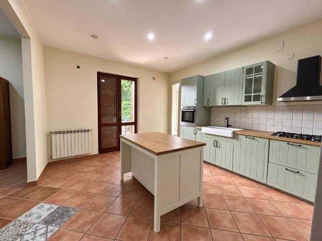 Villa in affitto a Pedara CT