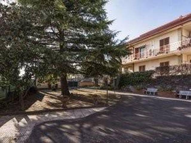 Villa in affitto a Pedara CT