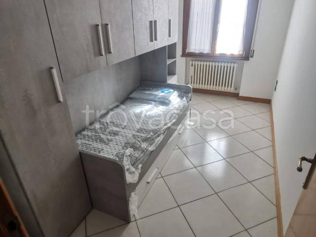 Villa in affitto a Pesaro via Luisa Sanfelice, arredato, giardino privato, box TrovaCasa