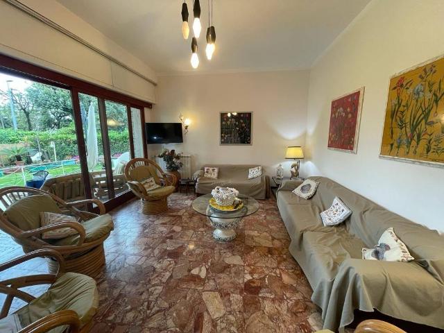 Villa in affitto a Pietrasanta LU