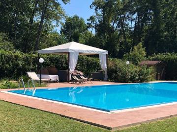 Villa in affitto a Pietrasanta LU
