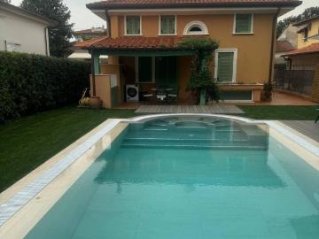 Villa in affitto a Pietrasanta LU
