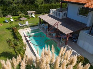 Villa in affitto a Pietrasanta LU