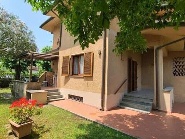 Villa in affitto a Pietrasanta LU