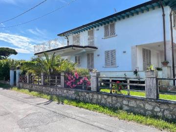Villa in affitto a Pietrasanta LU