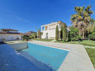Villa in affitto a Pietrasanta LU