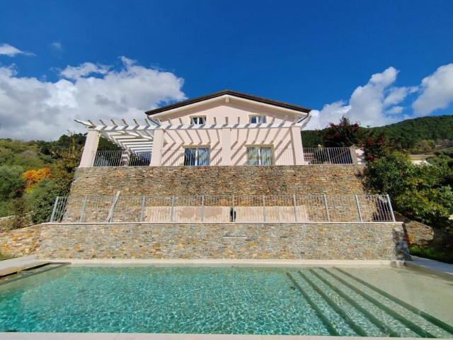 Villa in affitto a Pietrasanta LU