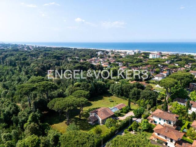 Villa in affitto a Pietrasanta LU