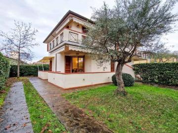 Villa in affitto a Pietrasanta LU