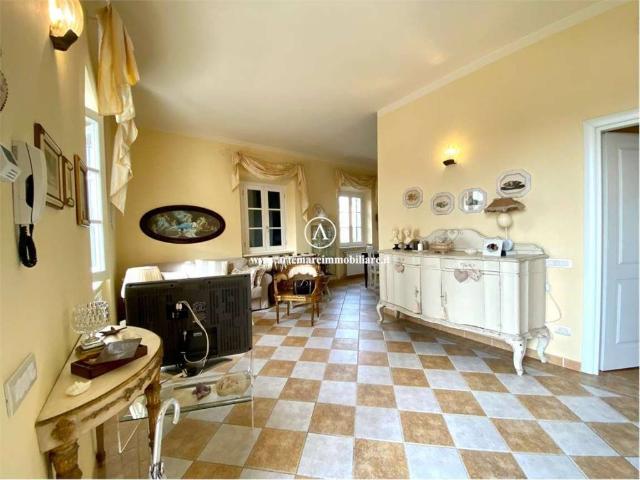 Villa in affitto a Pietrasanta LU