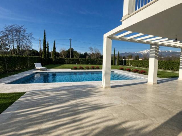 Villa in affitto a Pietrasanta LU