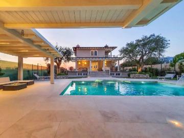 Villa in affitto a Pietrasanta LU