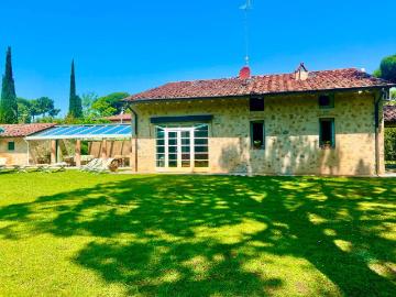 Villa in affitto a Pietrasanta LU