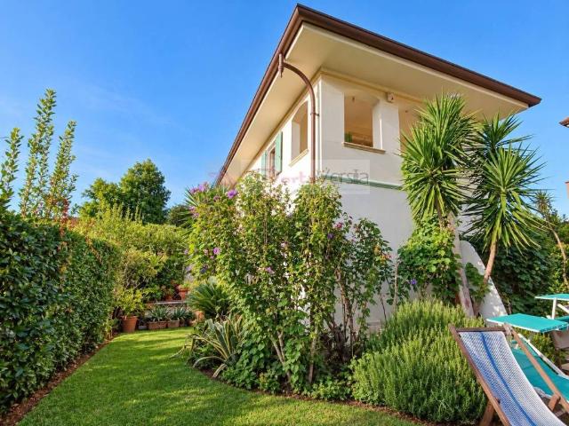 Villa in affitto a Pietrasanta LU
