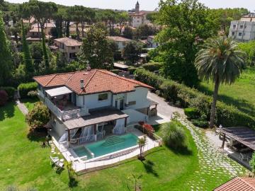 Villa in affitto a Pietrasanta LU