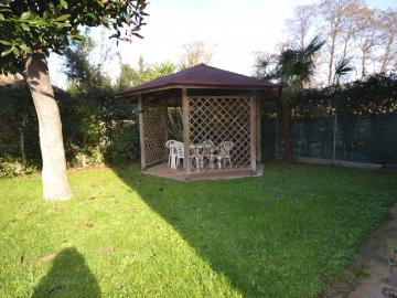 Villa in affitto a Pietrasanta LU