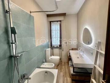 Villa in affitto a Pietrasanta via Calabria, arredato, giardino privato, terrazzo TrovaCasa