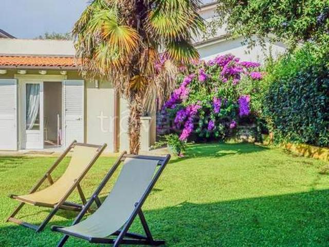 Villa in affitto a Pietrasanta via Duca della Vittoria, 26, giardino privato, terrazzo, aria condizionata TrovaCasa