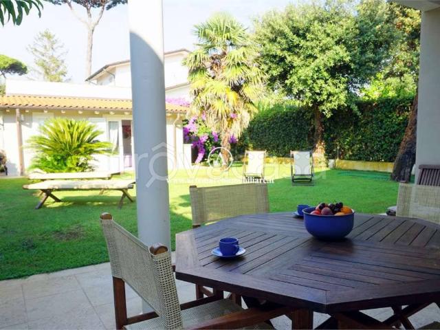Villa in affitto a Pietrasanta via duca della vittoria, arredato, giardino privato, posto auto TrovaCasa