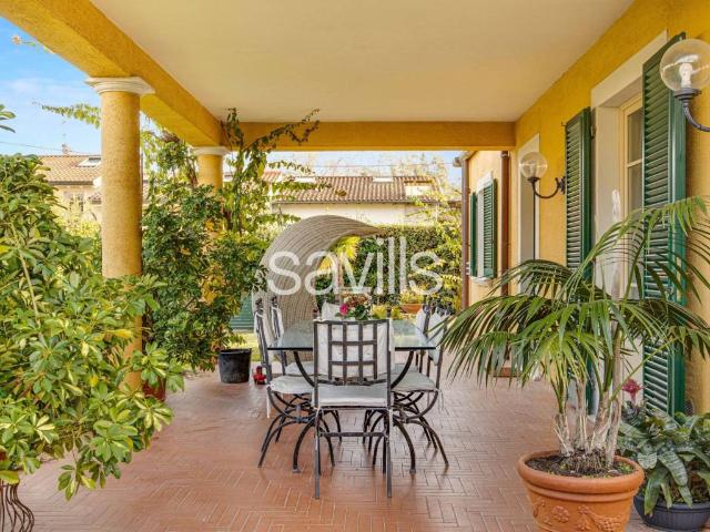 Villa in affitto a Pietrasanta via Enrico Toti, arredato, giardino privato, terrazzo TrovaCasa