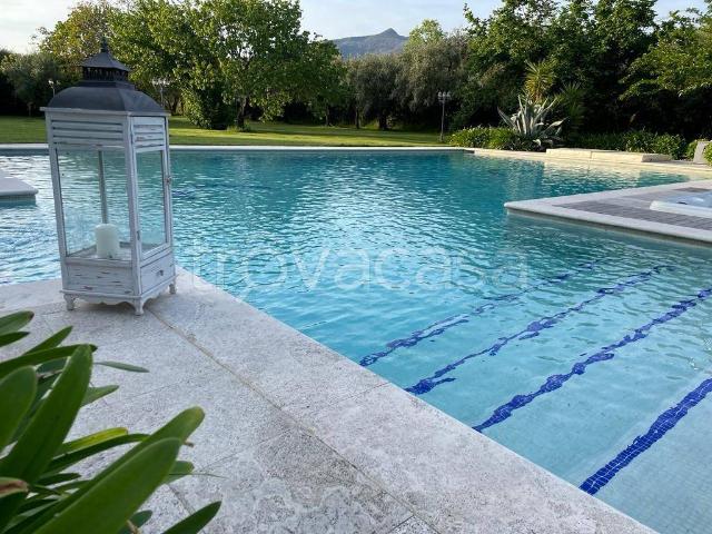 Villa in affitto a Pietrasanta via Traversa Crociale, 6, arredato, giardino privato, terrazzo TrovaCasa