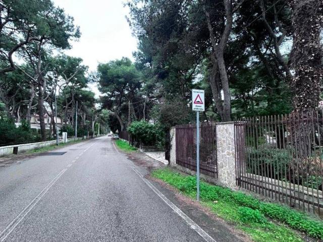 Villa in affitto a Pulsano TA