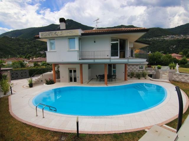 Villa in affitto a Roè Volciano via dosso del fieno 5, arredato, giardino privato, posto auto TrovaCasa