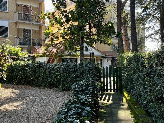Villa in affitto a Roma via Cassia, 571, arredato, giardino privato, posto auto TrovaCasa