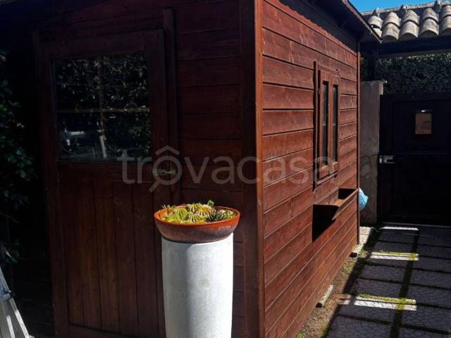 Villa in affitto a Roma via Civezzano, 12, arredato, giardino privato, terrazzo TrovaCasa