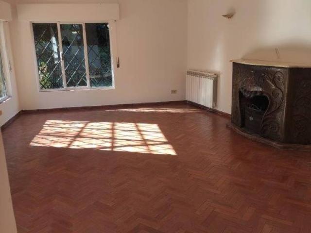 Villa in affitto a Roma via Appia Antica, giardino privato, terrazzo, caminetto TrovaCasa