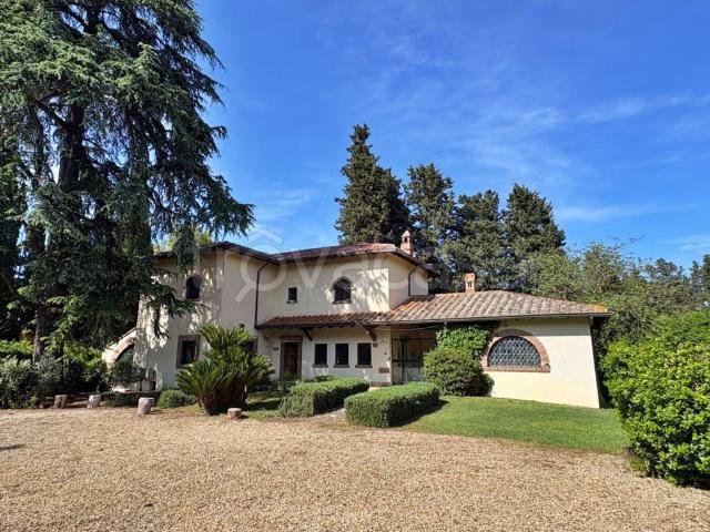Villa in affitto a Roma via Appia Antica, 221, giardino privato, posto auto, terrazzo TrovaCasa