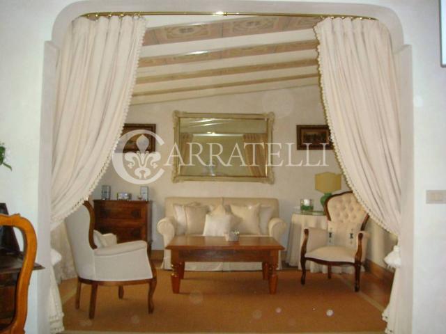 Villa in affitto a Roma via del Casale della Crescenza, giardino privato, posto auto, box TrovaCasa