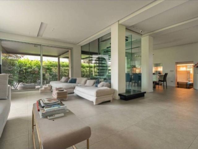 Villa in affitto a Roma via della Camilluccia, 741, non arredato/vuoto, giardino privato, terrazzo TrovaCasa