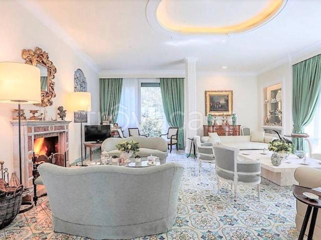 Villa in affitto a Roma via di Villa Ruffo, arredato, giardino privato, terrazzo TrovaCasa