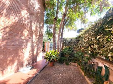 Villa in affitto a Roma via Senofane, arredato, giardino privato, posto auto coperto TrovaCasa