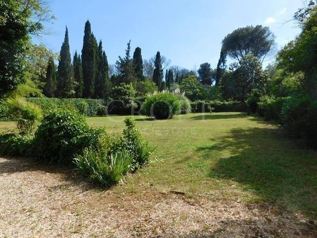 Villa in affitto a Roma, giardino privato, balcone, cucina abitabile TrovaCasa