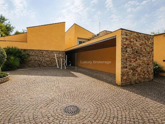 Villa in affitto a Roma, giardino privato, posto auto, box TrovaCasa