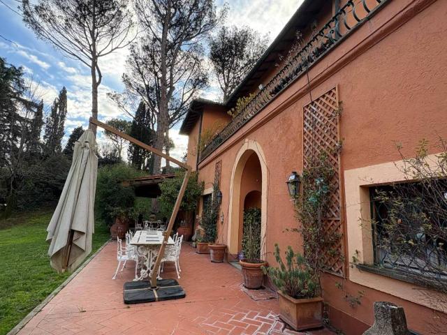 Villa in affitto a Roma RM
