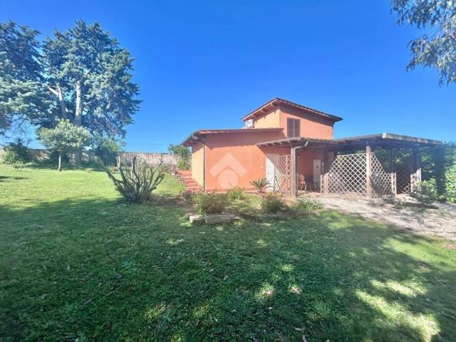 Villa in affitto a Roma RM