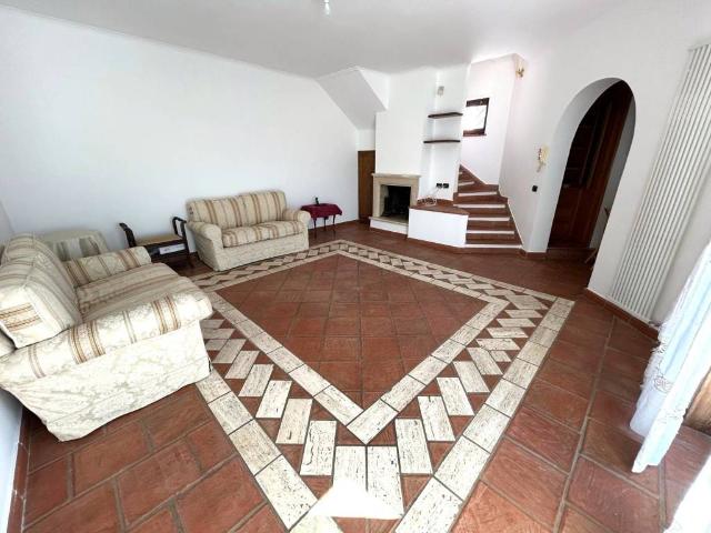 Villa in affitto a Roma RM