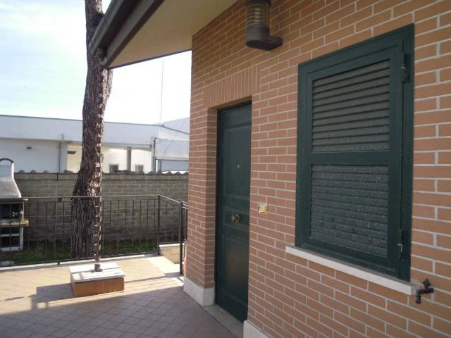 Villa in affitto a Roma RM