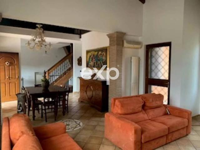 Villa in affitto a Roma RM