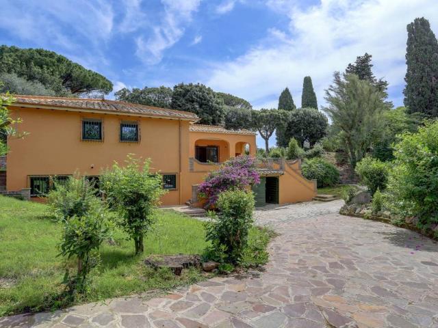Villa in affitto a Roma RM
